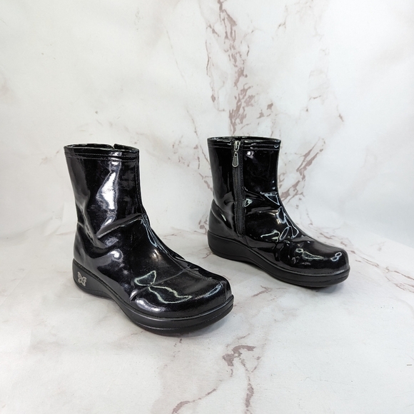 Alegria Boots Black Patent Raina US Size 7 EU 38 Waterproof Ankle Rain Wellie - Picture 1 of 10